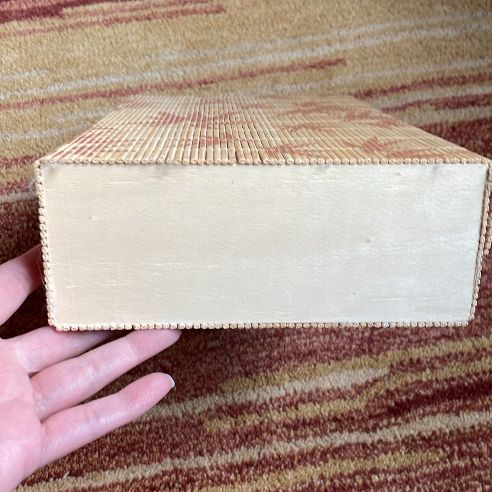 Bamboo slat storage box 11 x 7 x 2-3/4 in - Picture 2 of 5